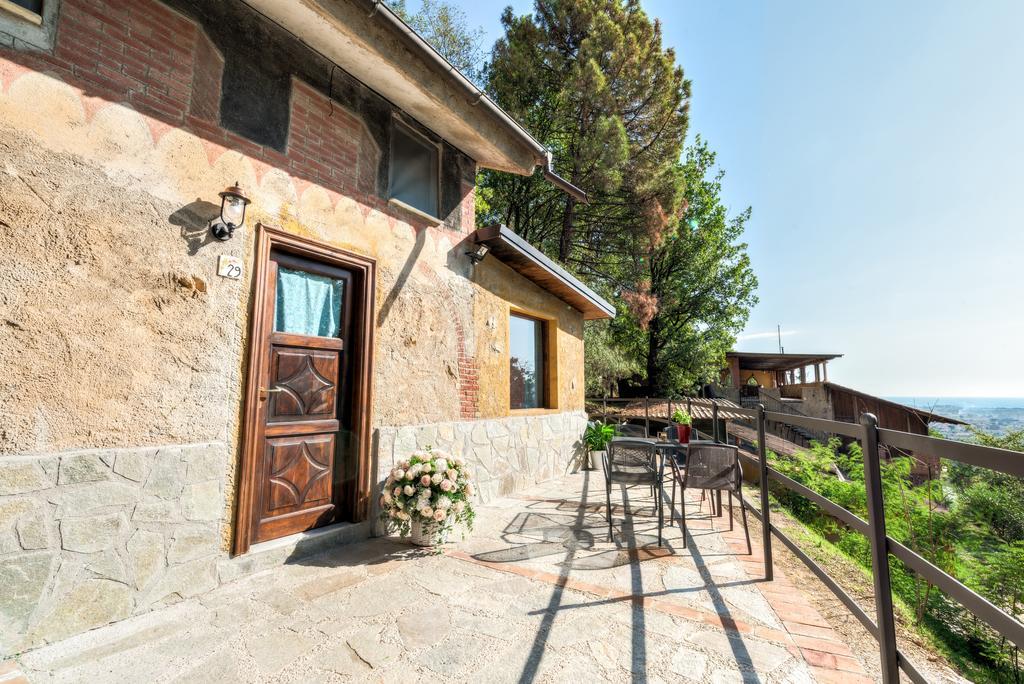 Ippotur Medieval Resort Castelnuovo Magra Bagian luar foto