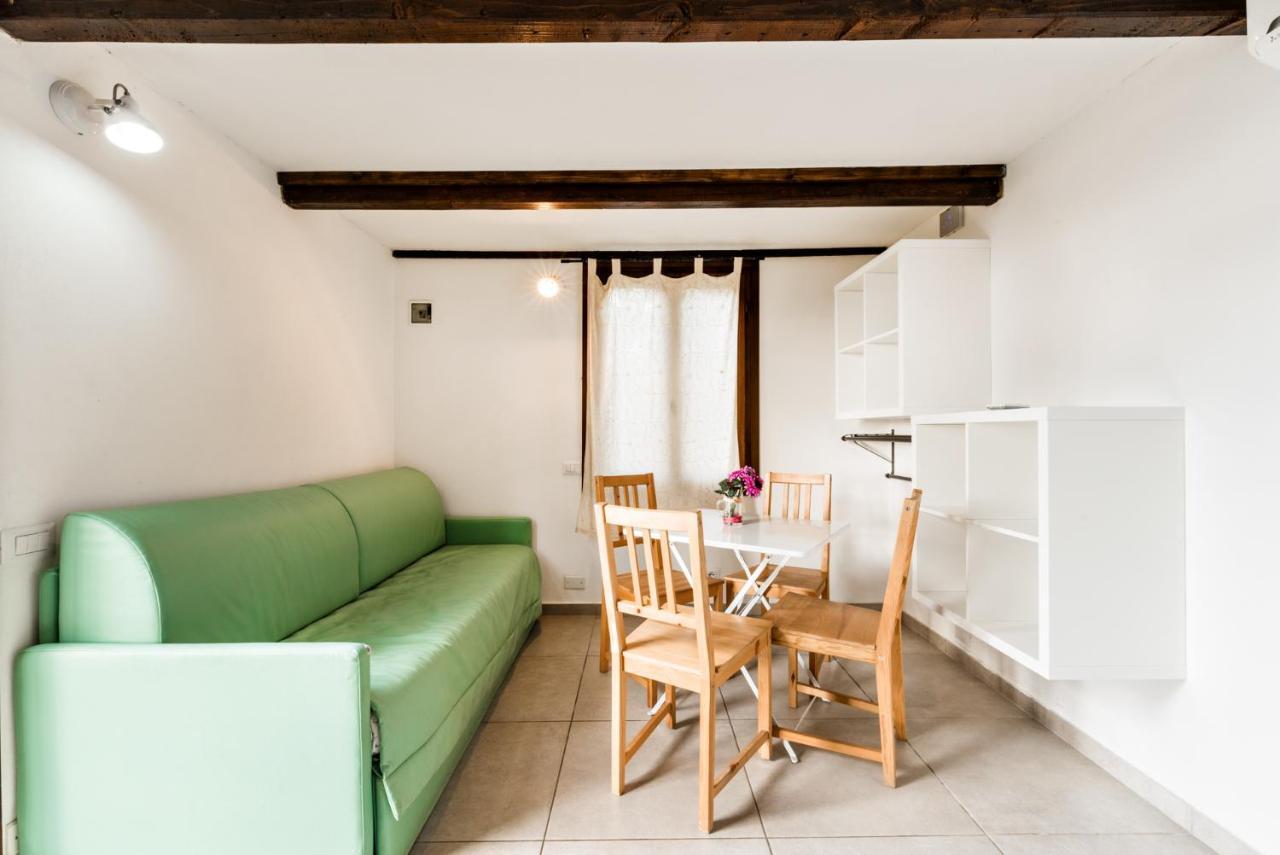 Ippotur Medieval Resort Castelnuovo Magra Bagian luar foto
